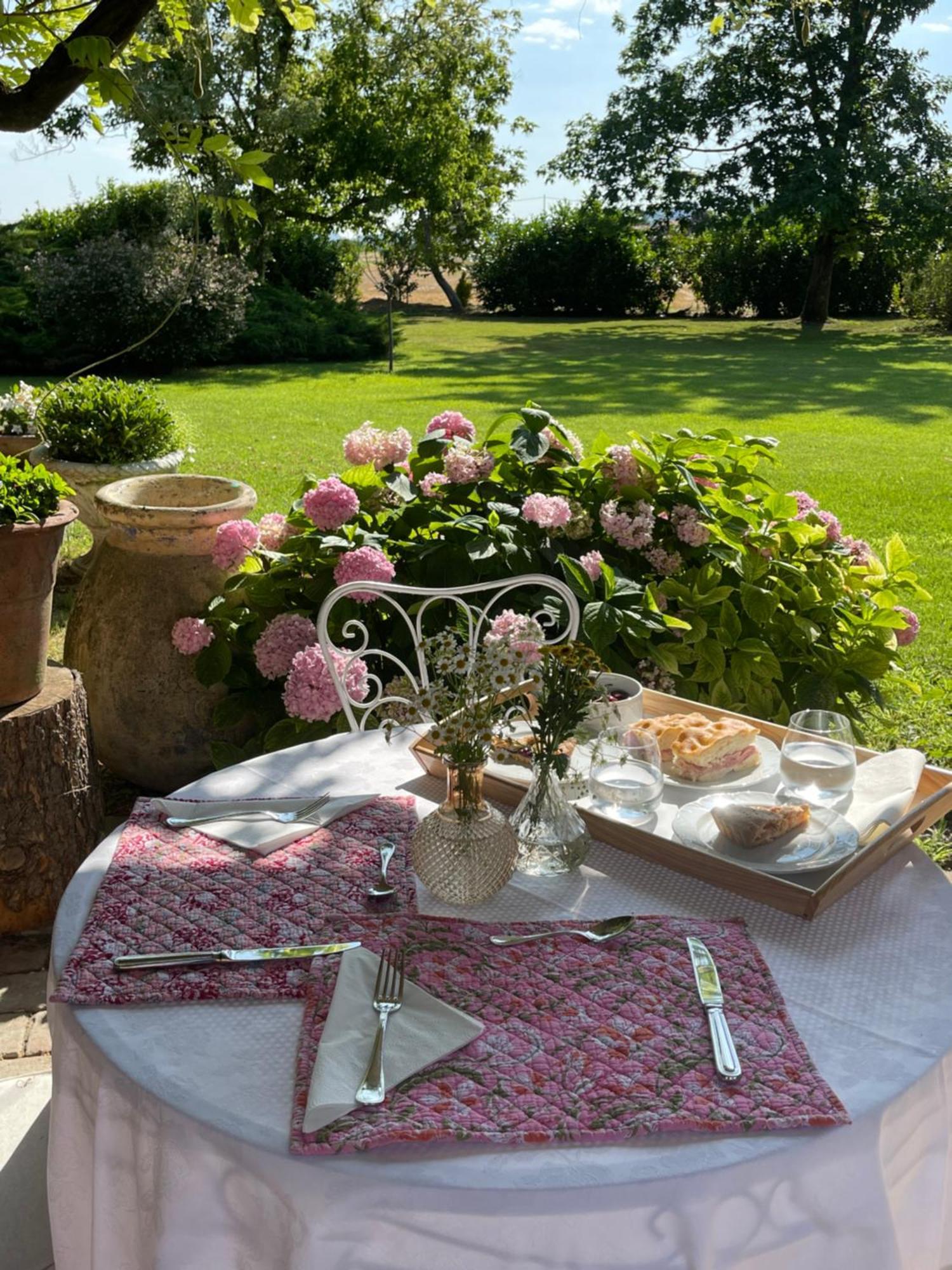 Tenuta Pizzone Wine Resort Rivanazzano Terme Extérieur photo