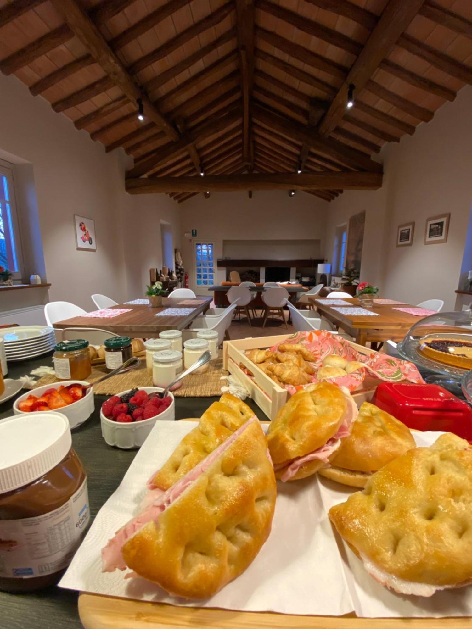 Tenuta Pizzone Wine Resort Rivanazzano Terme Extérieur photo